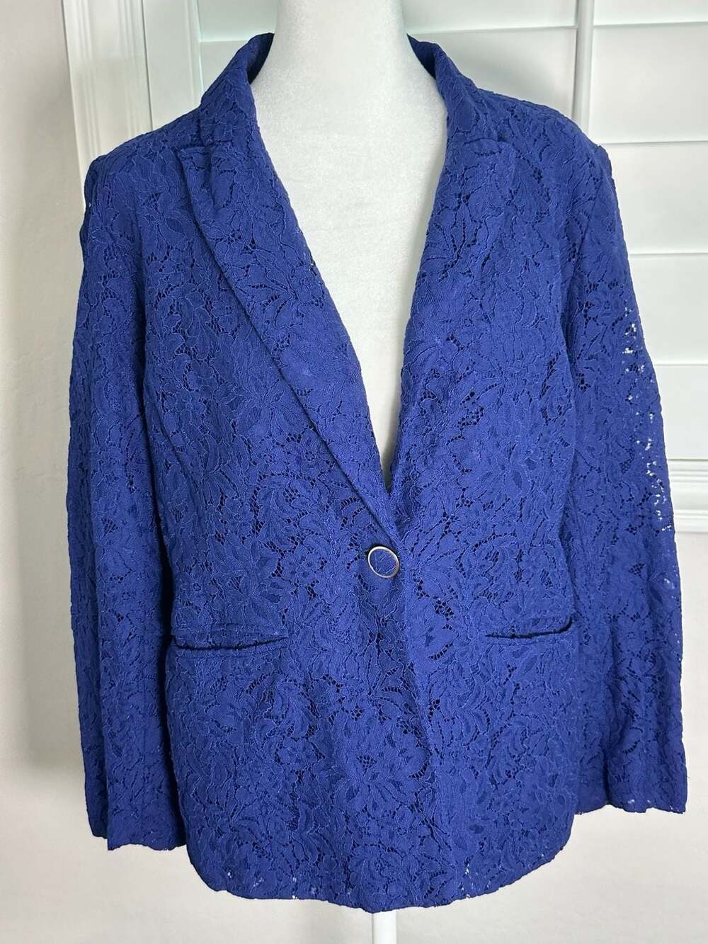 G by Giuliana Blue Lace Girlfriend Blazer Jacket